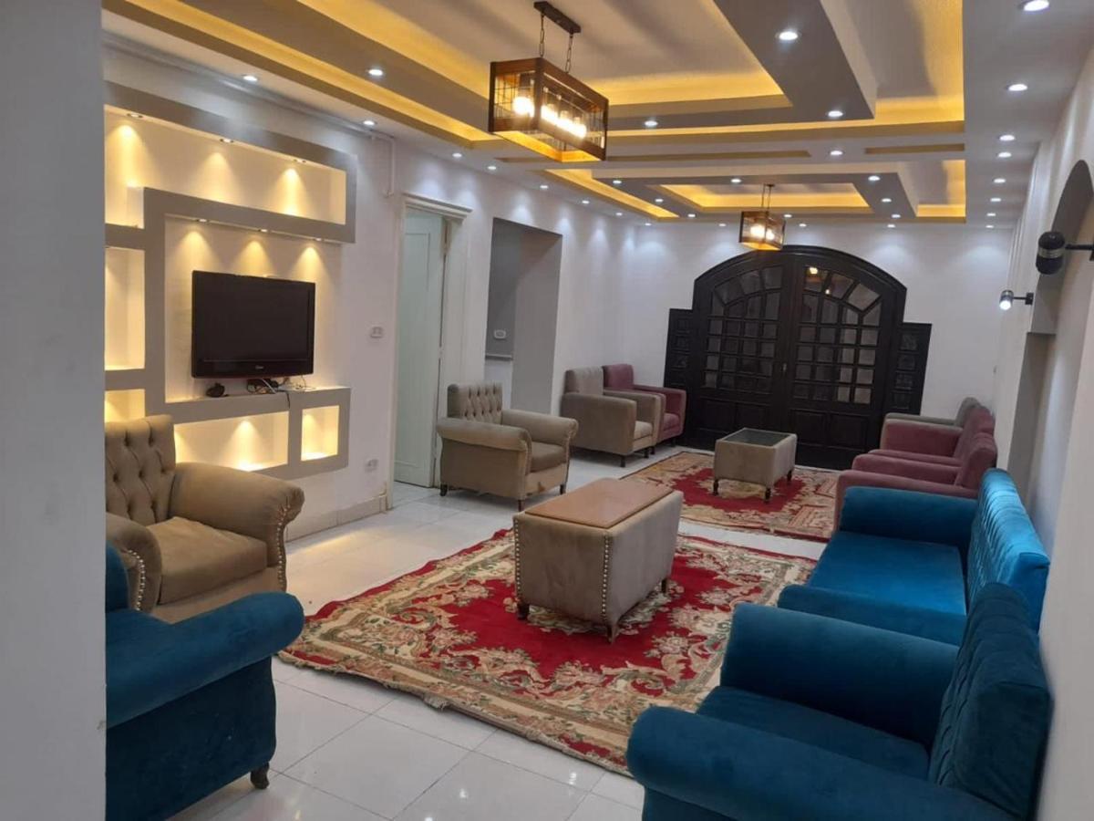 كود 7-350 في شارع خالد ابن الوليد Apartment *